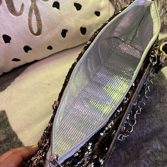 Wild Eye Designs x iceware sequin leopard heel Insulated Wine bag/purse - Picture 4 of 11